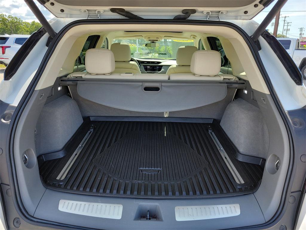 used 2020 Cadillac XT5 car, priced at $21,999