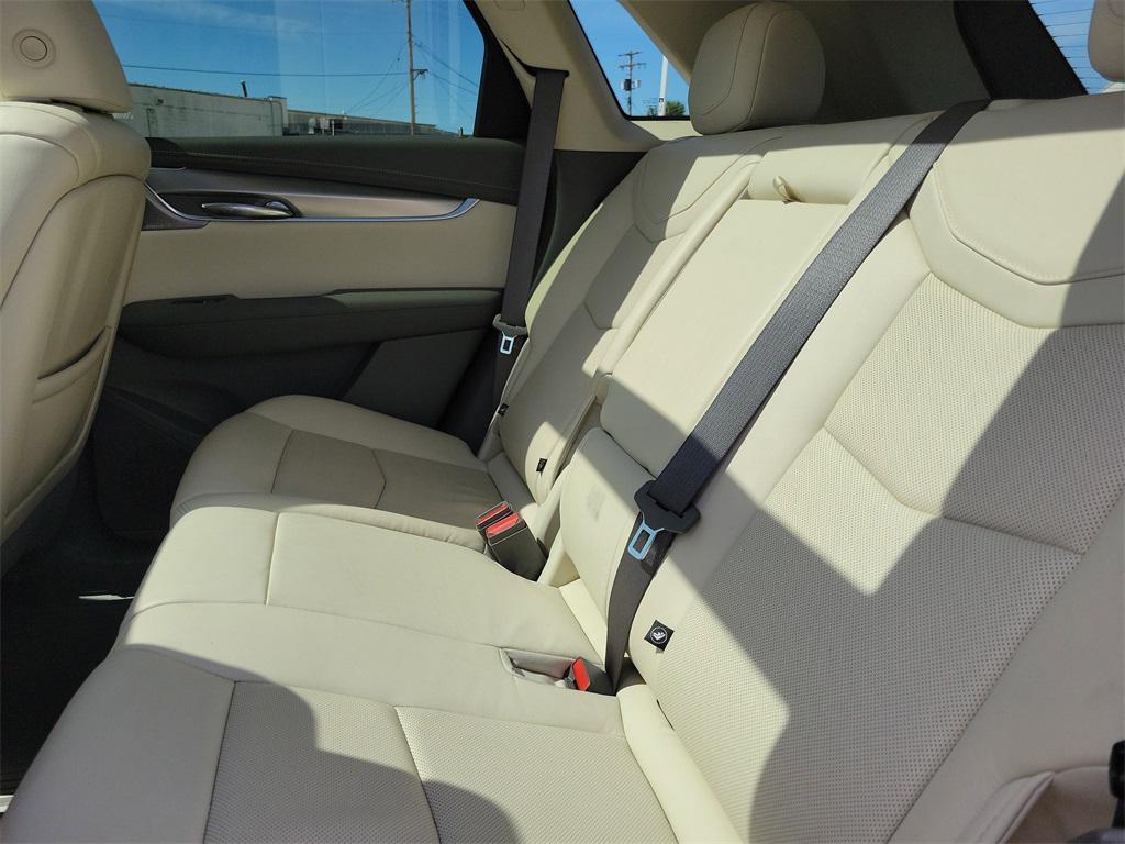 used 2020 Cadillac XT5 car, priced at $21,999