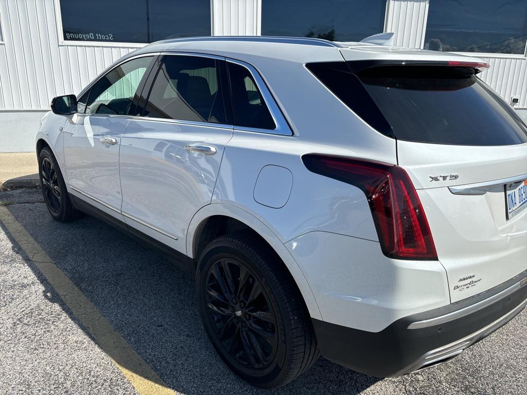 used 2021 Cadillac XT5 car, priced at $24,999