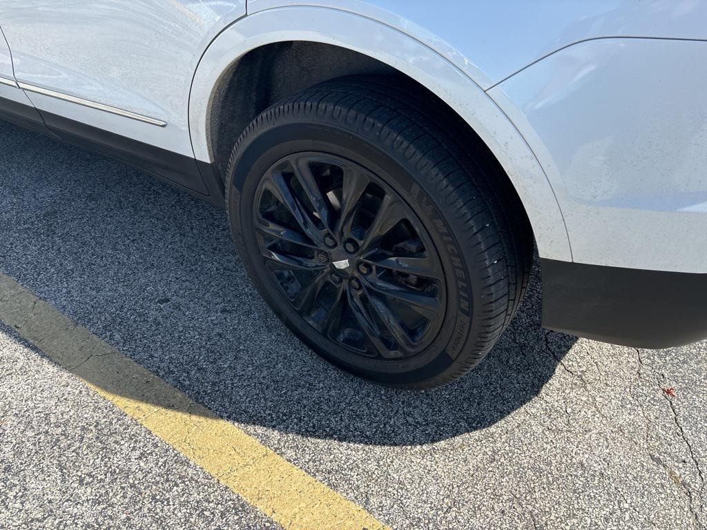 used 2021 Cadillac XT5 car, priced at $24,999