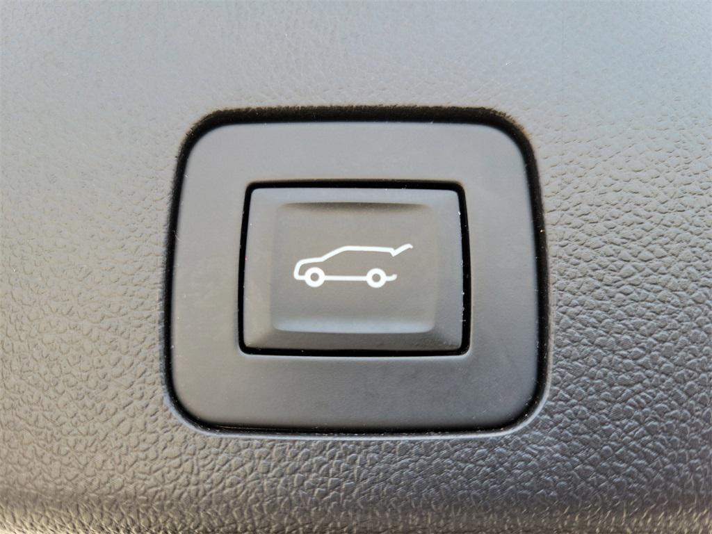 used 2023 Buick Encore GX car, priced at $21,999