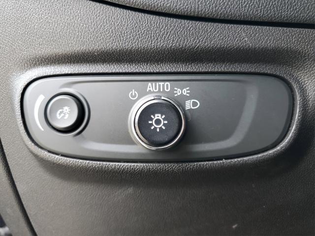 used 2023 Chevrolet Equinox car, priced at $20,999