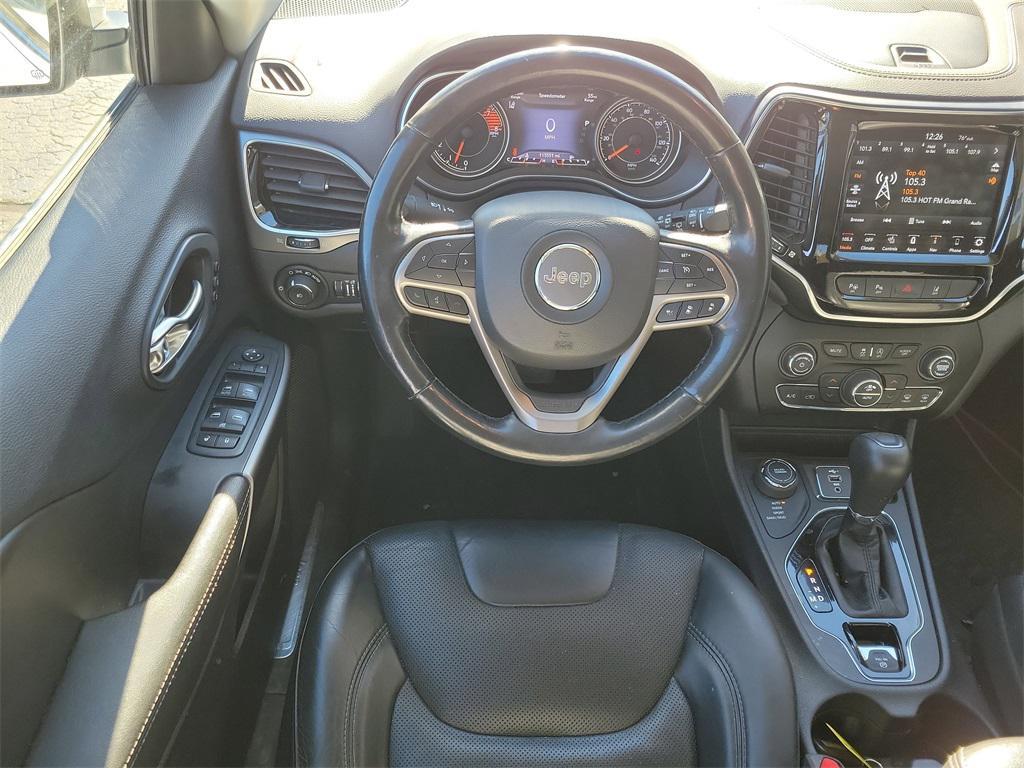 used 2020 Jeep Cherokee car, priced at $17,899