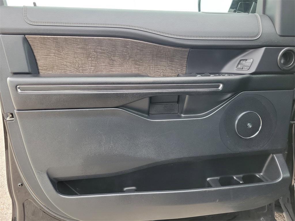 used 2021 Ford Expedition car, priced at $36,999