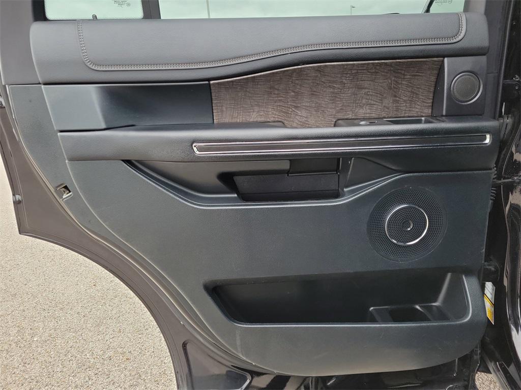 used 2021 Ford Expedition car, priced at $36,999