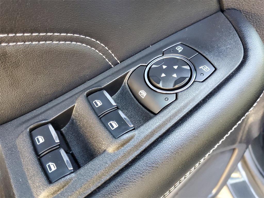 used 2021 Ford Edge car, priced at $17,555