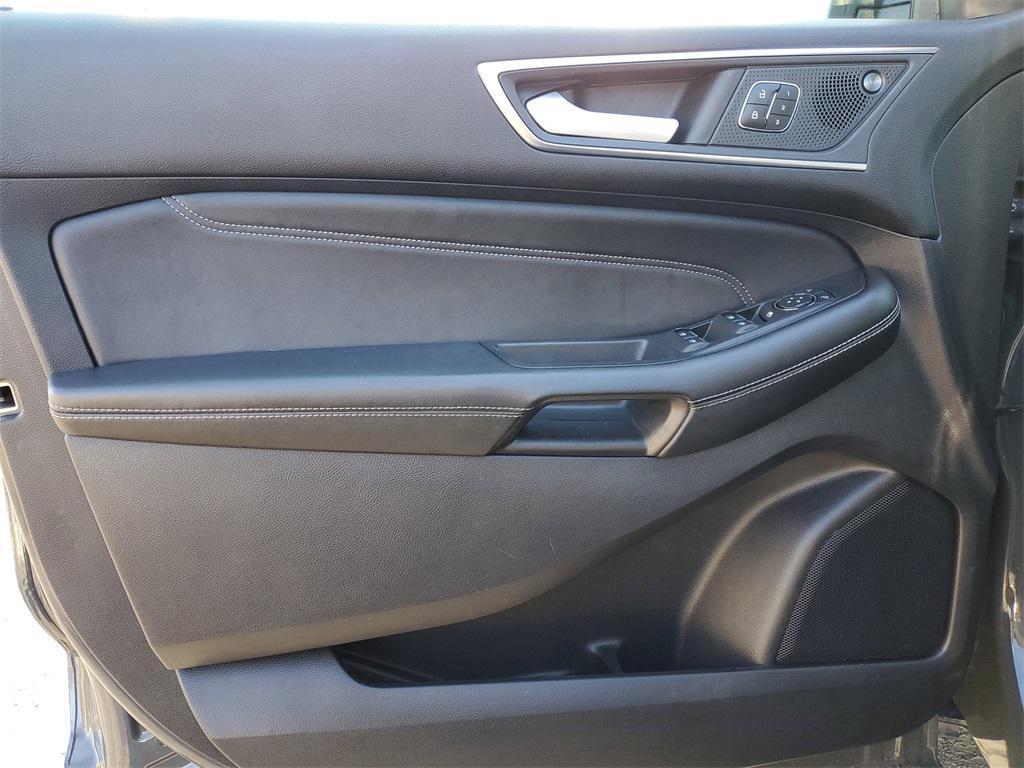 used 2021 Ford Edge car, priced at $17,555