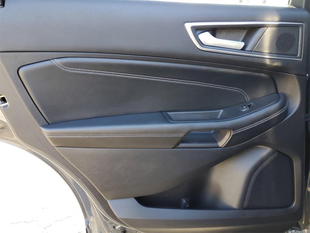 used 2021 Ford Edge car, priced at $17,555