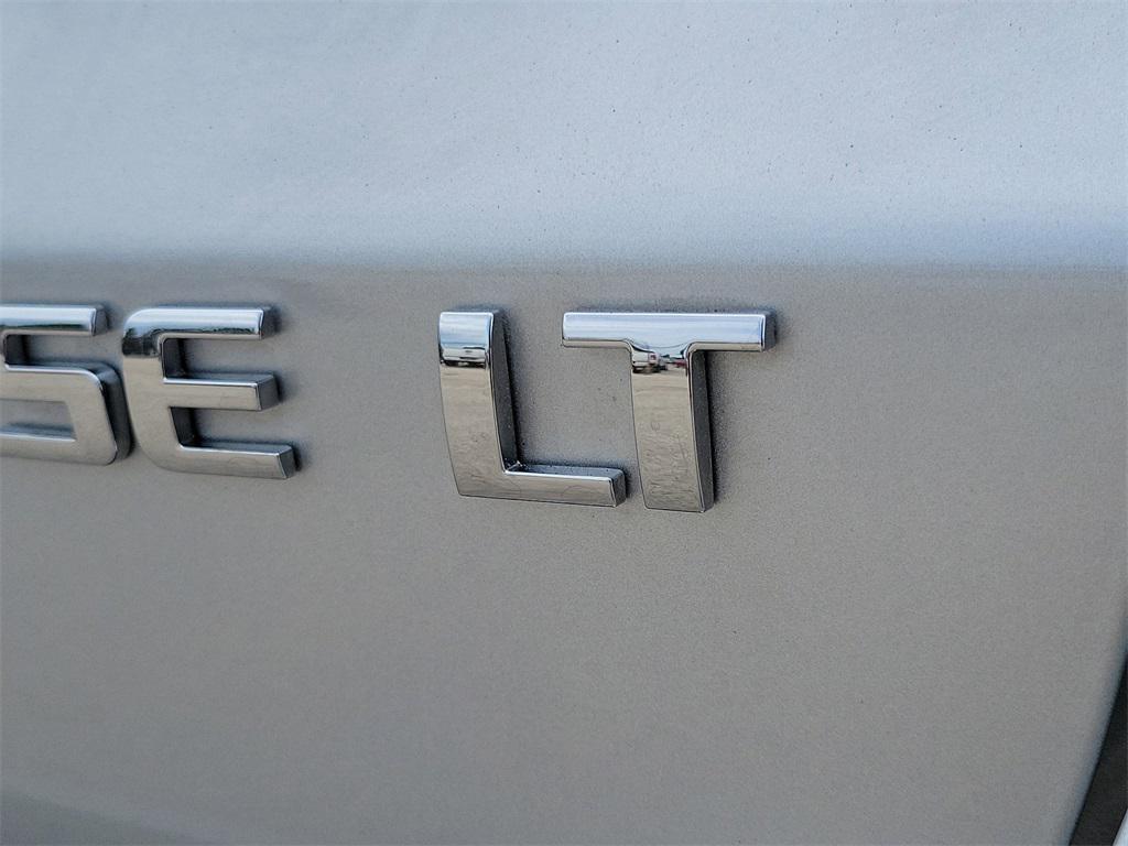 used 2015 Chevrolet Traverse car, priced at $9,998