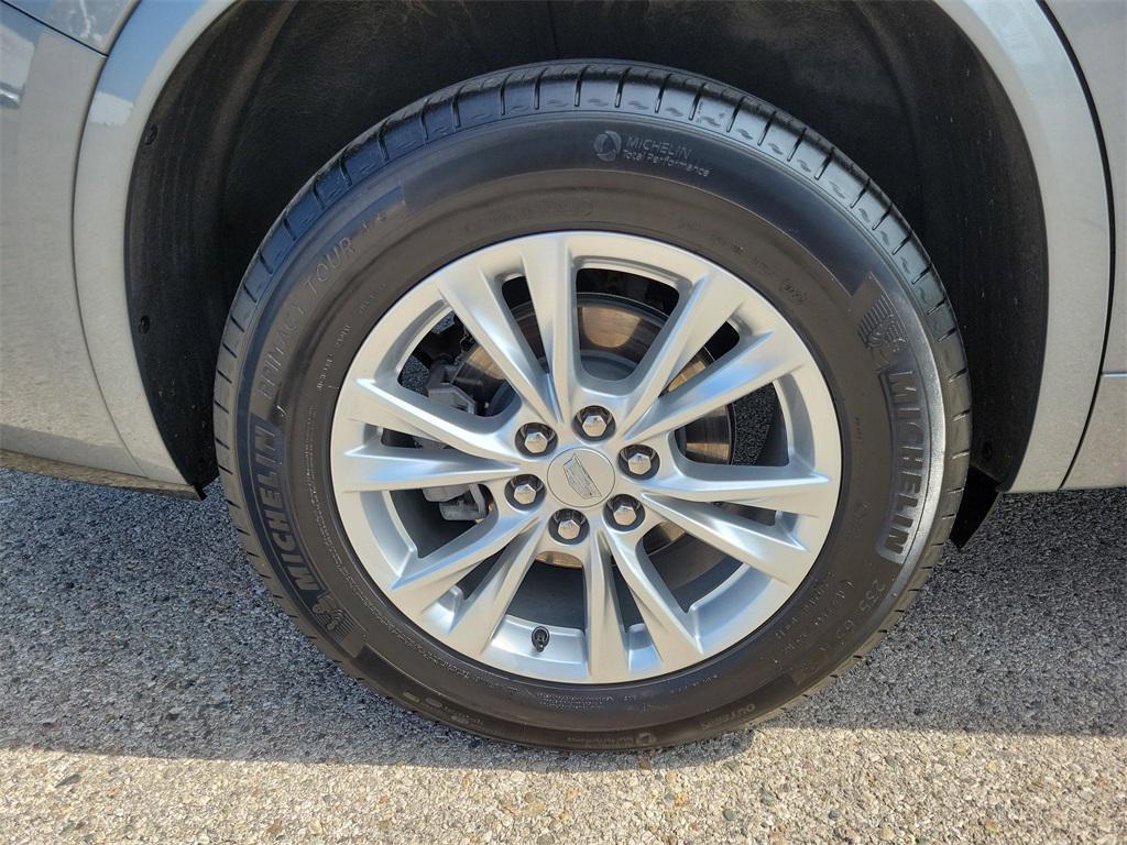 used 2024 Cadillac XT6 car, priced at $39,998