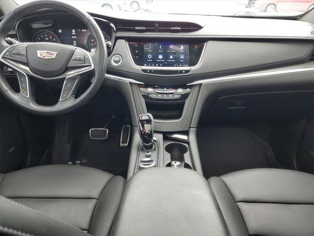 used 2022 Cadillac XT5 car, priced at $35,998