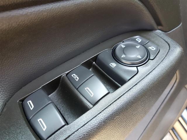 used 2023 Chevrolet Equinox car, priced at $25,999