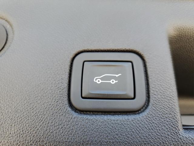 used 2023 Chevrolet Equinox car, priced at $25,999