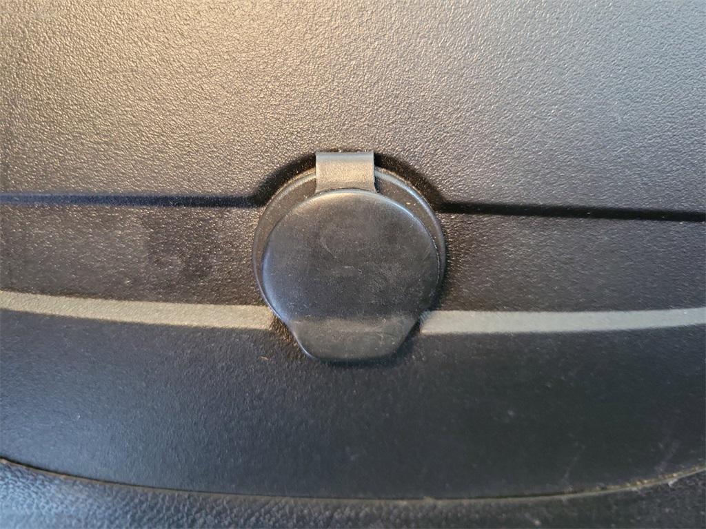 used 2013 GMC Sierra 1500 car, priced at $11,498