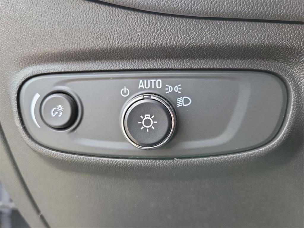 used 2022 Chevrolet Equinox car, priced at $20,699