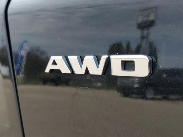 used 2018 Cadillac XT5 car, priced at $22,999