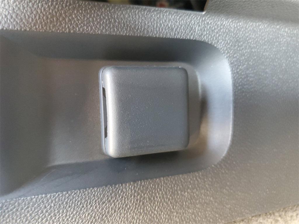 used 2023 Buick Envision car, priced at $27,999