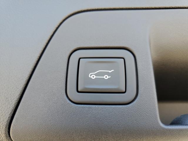 used 2023 Buick Envision car, priced at $27,499