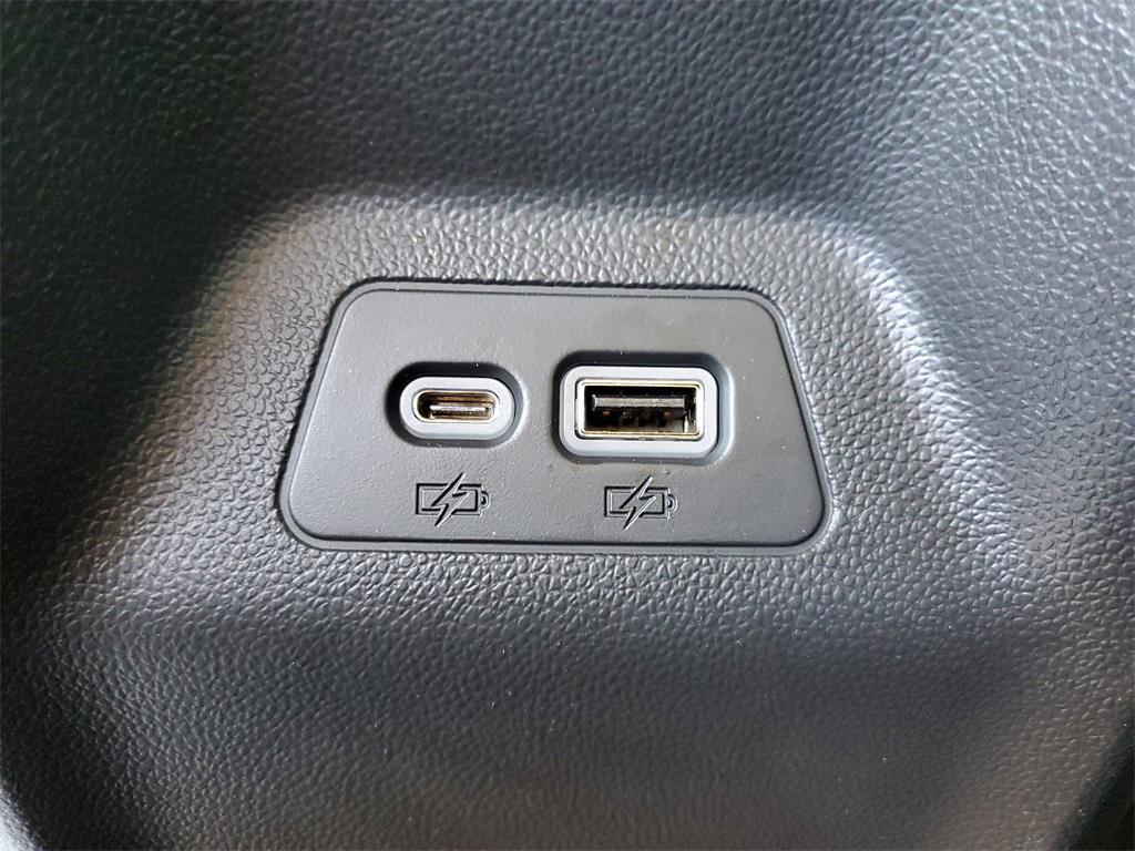 used 2023 Buick Envision car, priced at $27,999