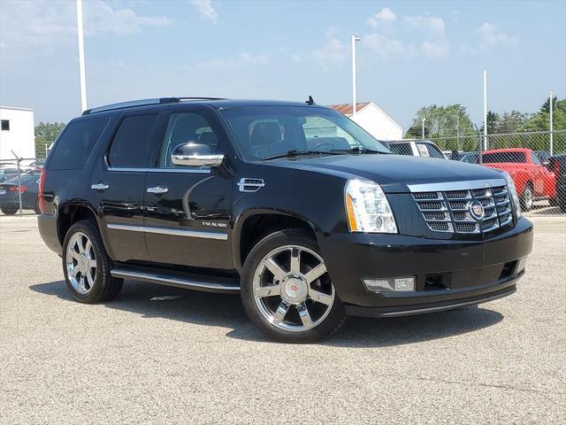 used 2014 Cadillac Escalade car, priced at $12,499