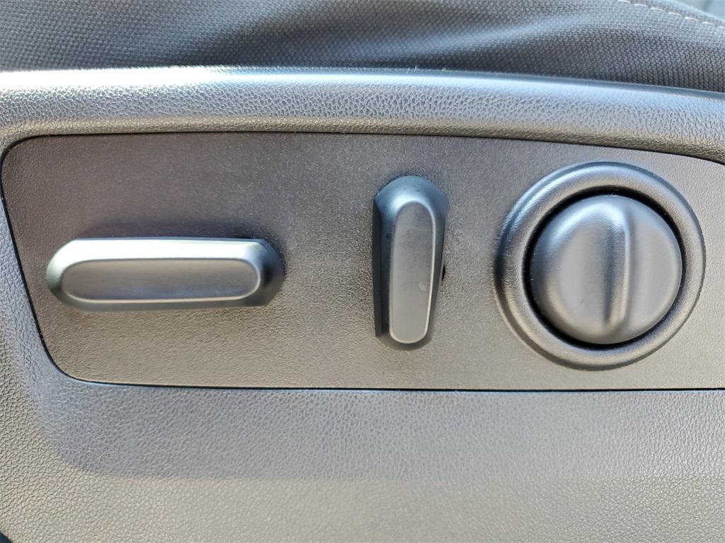 used 2021 GMC Sierra 1500 car, priced at $38,999