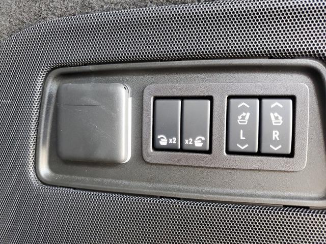 used 2024 Cadillac Escalade ESV car, priced at $89,998