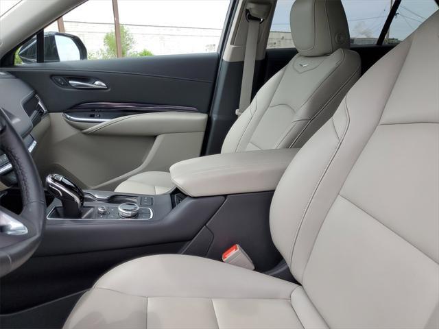 used 2022 Cadillac XT4 car, priced at $28,999