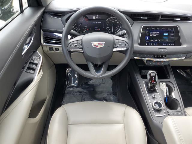 used 2022 Cadillac XT4 car, priced at $28,999