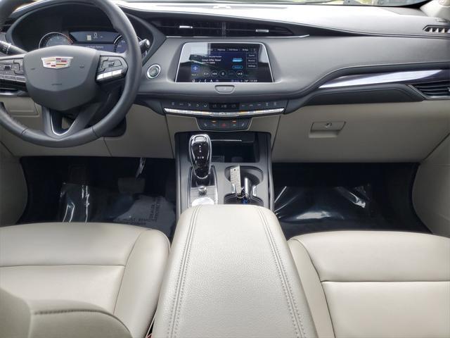 used 2022 Cadillac XT4 car, priced at $28,999