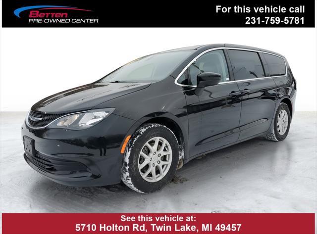 used 2017 Chrysler Pacifica car, priced at $15,999