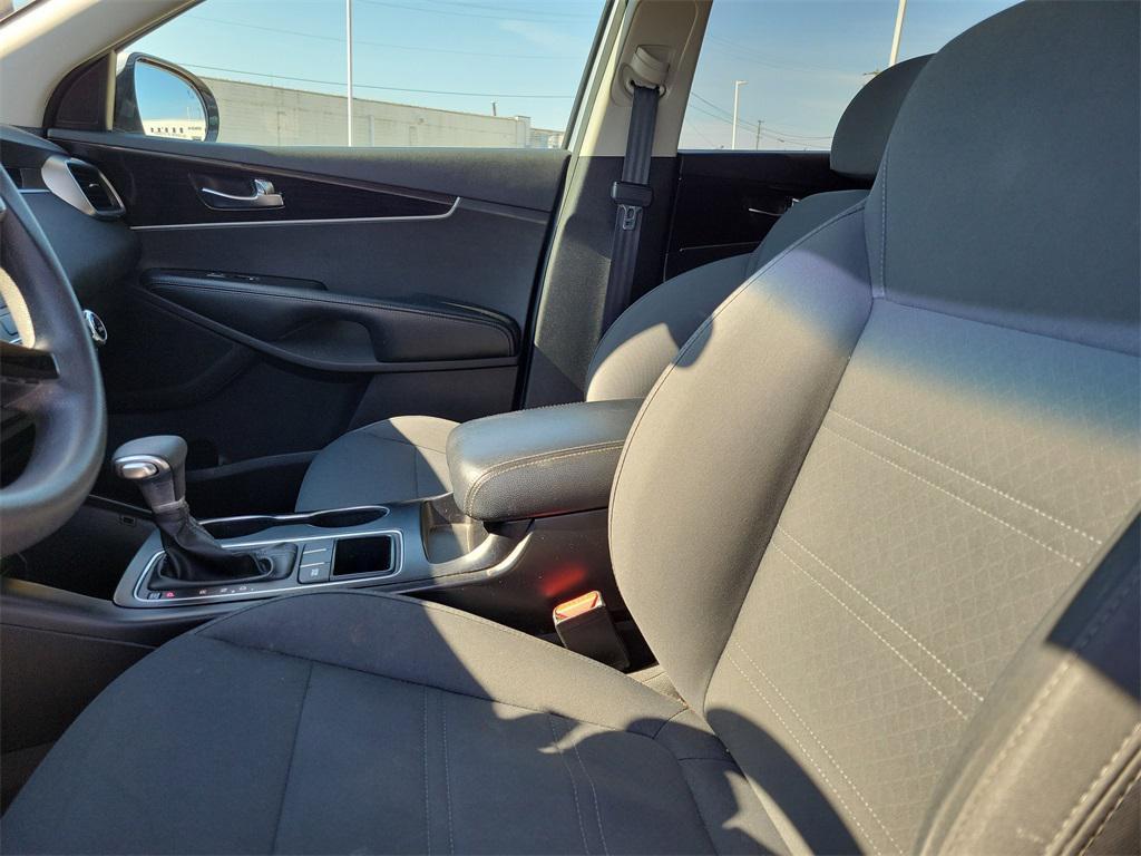 used 2019 Kia Sorento car, priced at $13,999