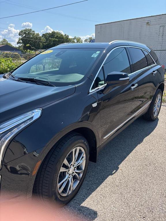 used 2022 Cadillac XT5 car, priced at $29,999