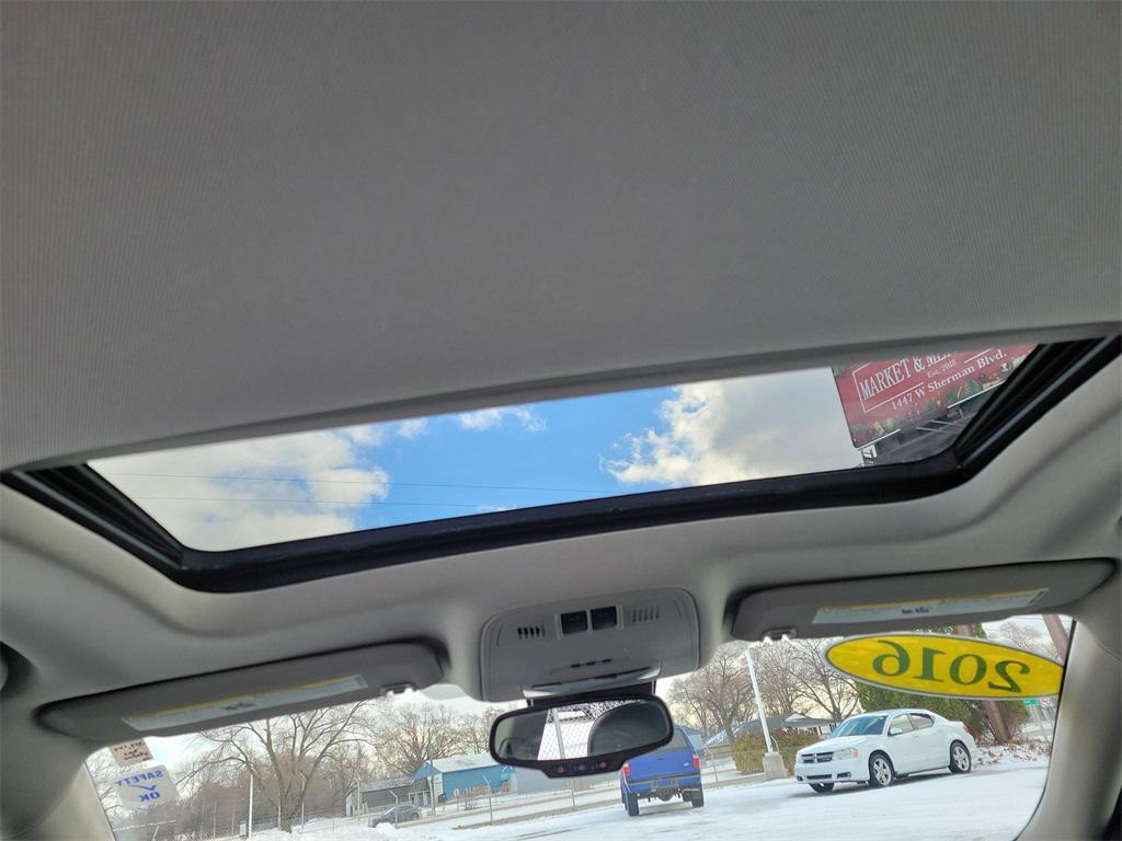 used 2016 Buick Regal car, priced at $9,998