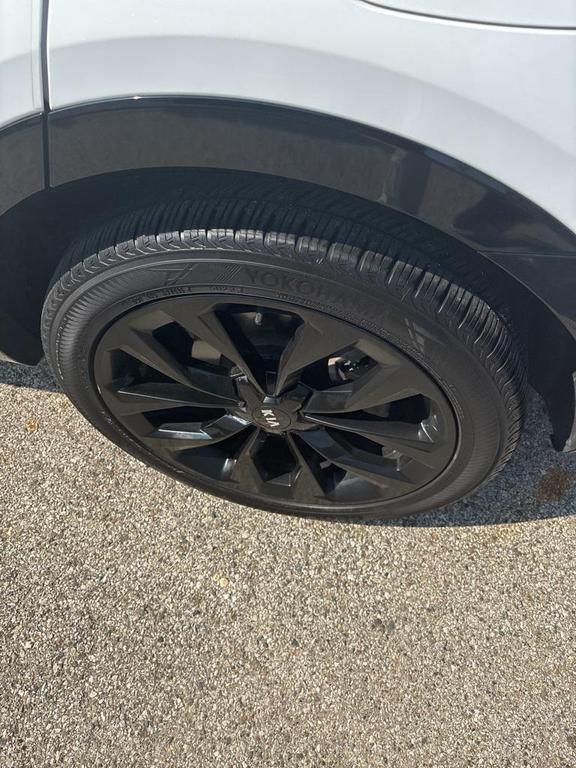 used 2021 Kia Sorento car, priced at $25,498
