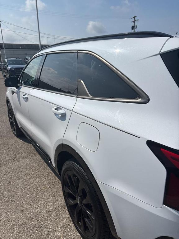 used 2021 Kia Sorento car, priced at $25,498
