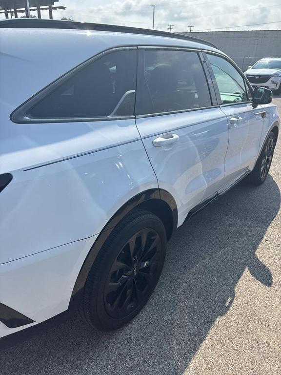 used 2021 Kia Sorento car, priced at $25,498