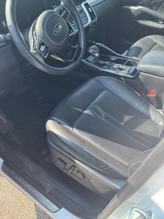 used 2021 Kia Sorento car, priced at $25,498