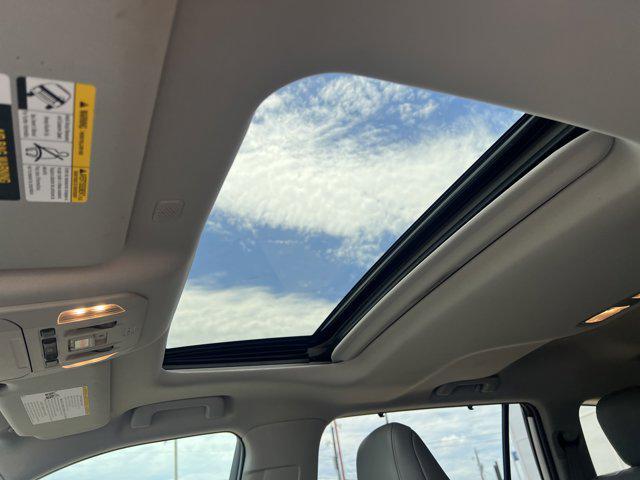 used 2021 Toyota Highlander car, priced at $34,999