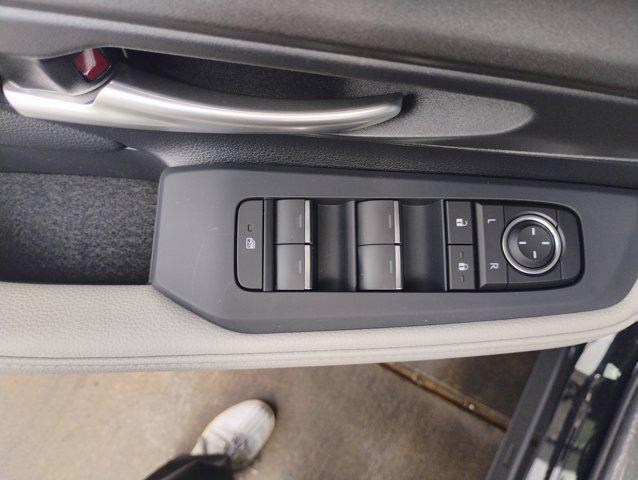 new 2025 Toyota Grand Highlander car, priced at $50,071