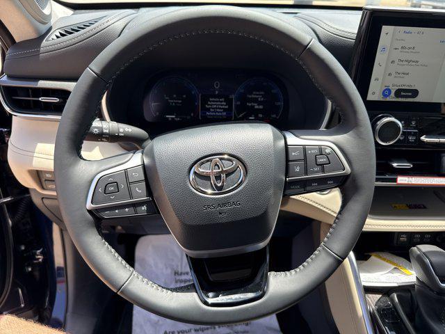 new 2025 Toyota Highlander car, priced at $50,281