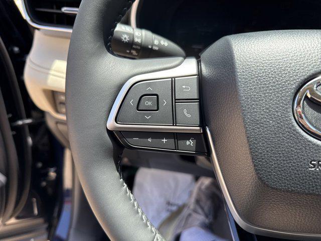 new 2025 Toyota Highlander car, priced at $50,281