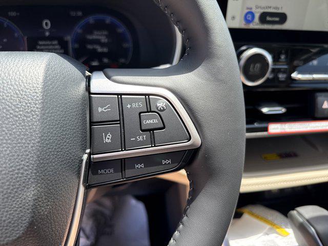 new 2025 Toyota Highlander car, priced at $50,281