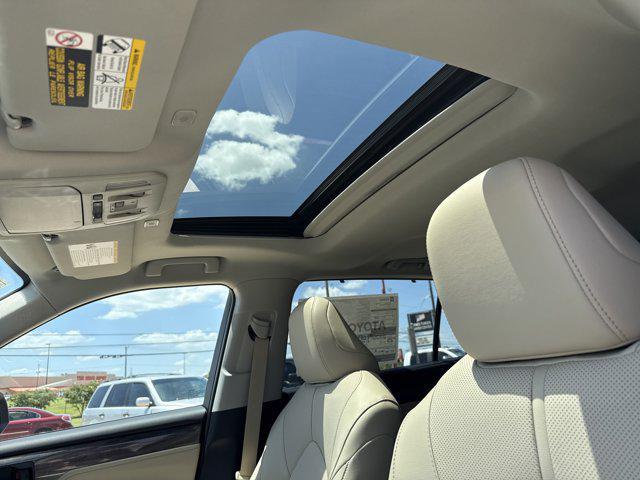 new 2025 Toyota Highlander car, priced at $50,281