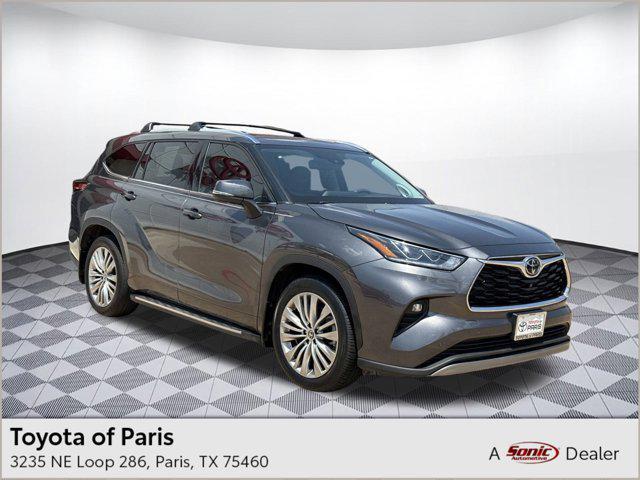 used 2022 Toyota Highlander car, priced at $42,899