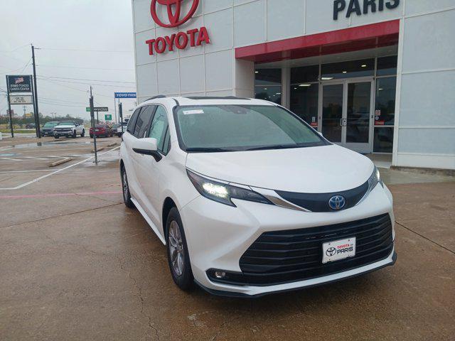 new 2025 Toyota Sienna car, priced at $47,228