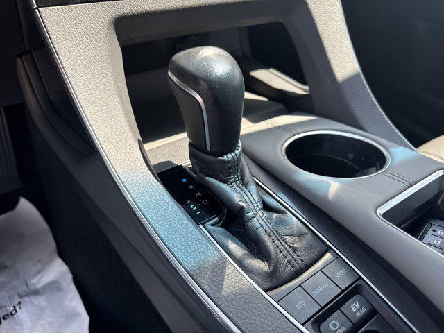 used 2020 Toyota Avalon Hybrid car, priced at $24,998