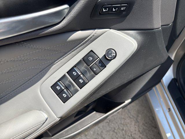 used 2020 Toyota Avalon Hybrid car, priced at $24,998