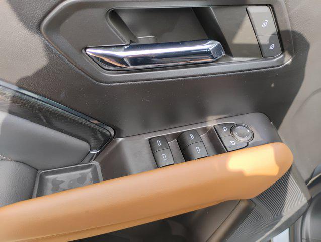 used 2024 GMC Canyon car, priced at $42,999