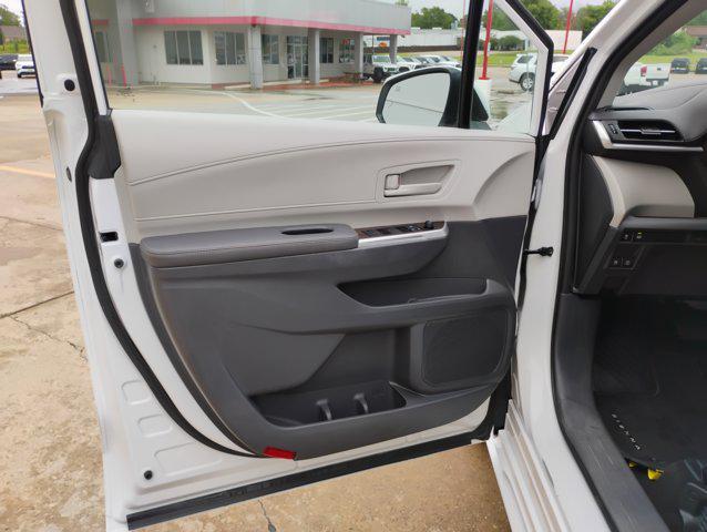 used 2022 Toyota Sienna car, priced at $31,998