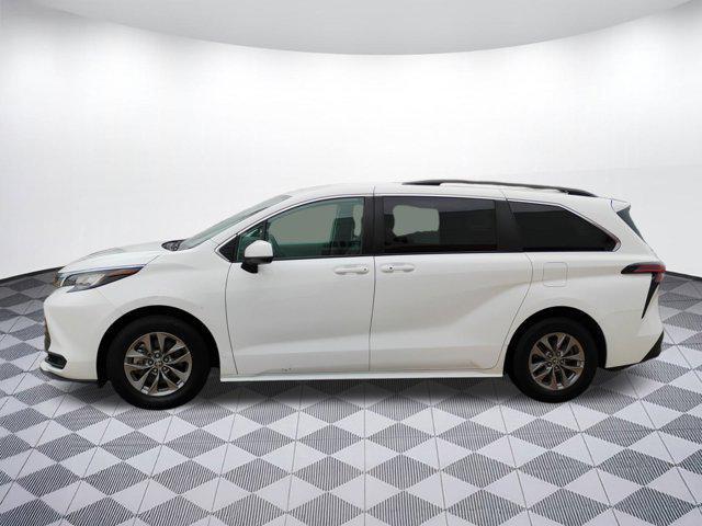 used 2022 Toyota Sienna car, priced at $30,596